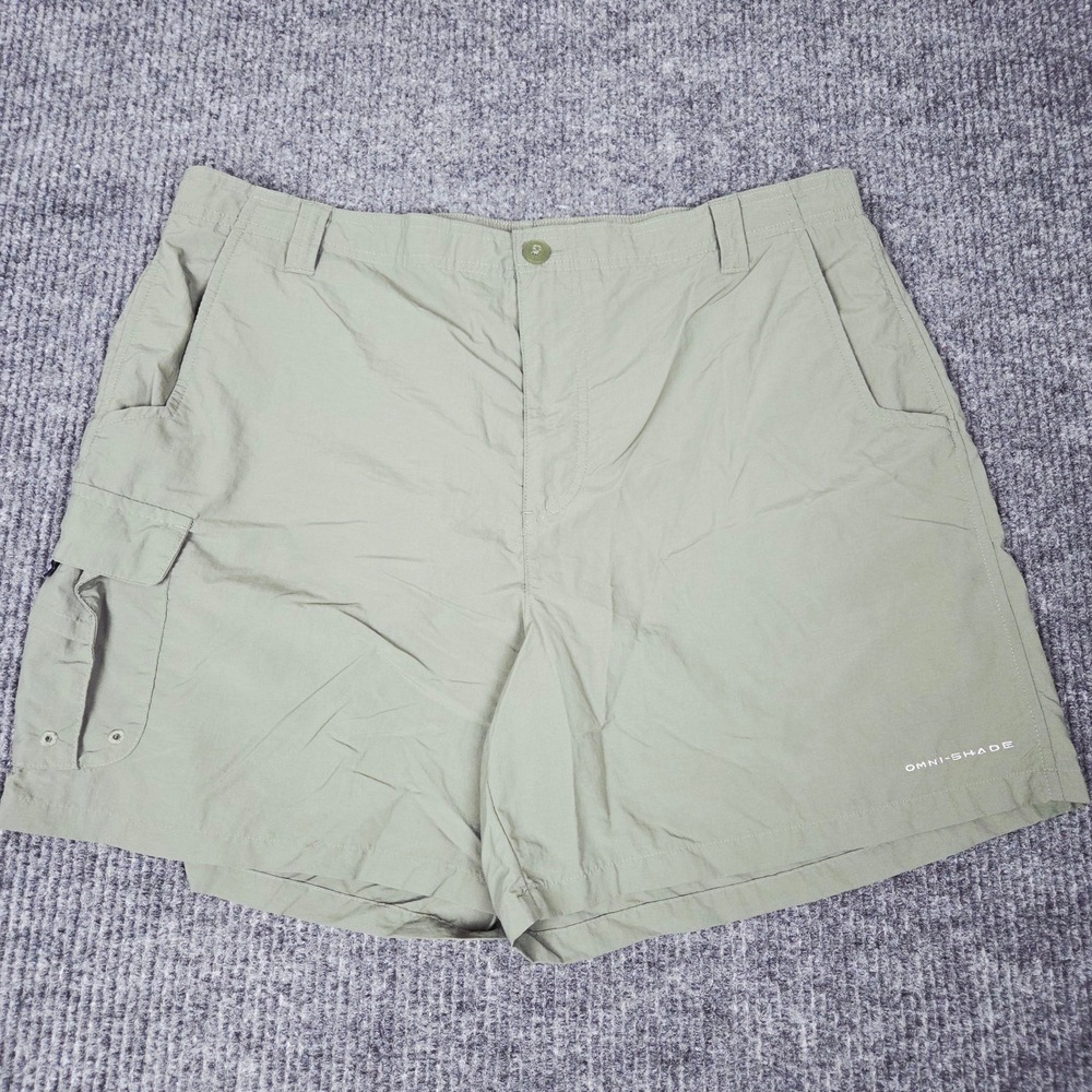 Columbia PFG Mens XL 6 Inseam Omni-Shade Fishing Cargo Shorts Sage Green Olive